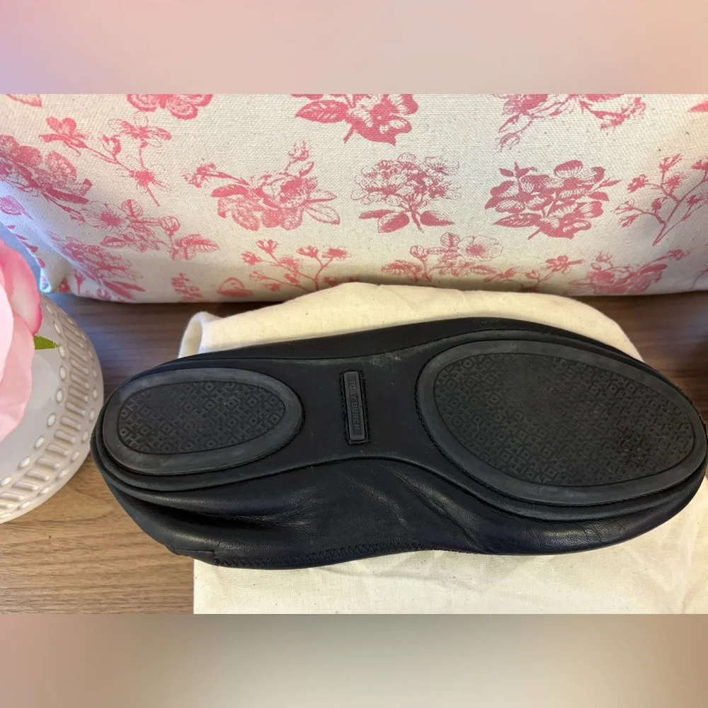 Tory Burch Black Leather Flats with Gold Logo - Picture 7 of 12